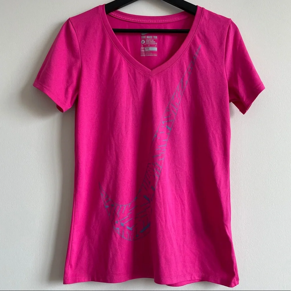 Nike Dri-Fit Swoosh Tee